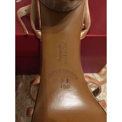 Pre-owned Ferragamo Gold Leather Sandals