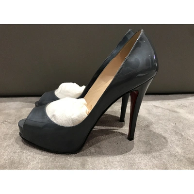 Pre-owned Christian Louboutin Very Privé Patent Leather Heels In Grey