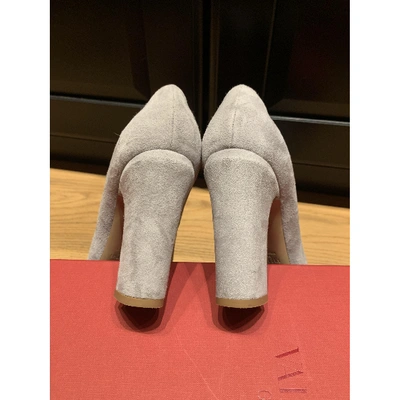 Pre-owned Valentino Garavani Tango Heels In Grey