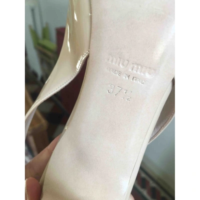 Pre-owned Miu Miu Patent Leather Sandals In Pink