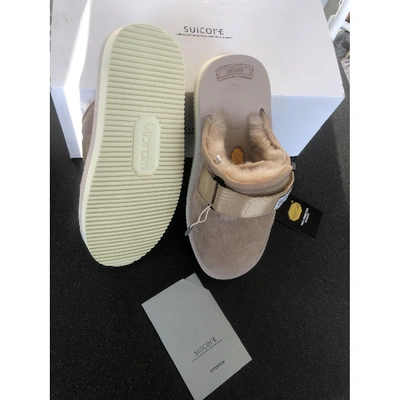 Pre-owned Suicoke Leather Mules In Beige