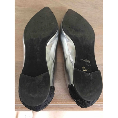 Pre-owned Mcq By Alexander Mcqueen Leather Ballet Flats In Silver
