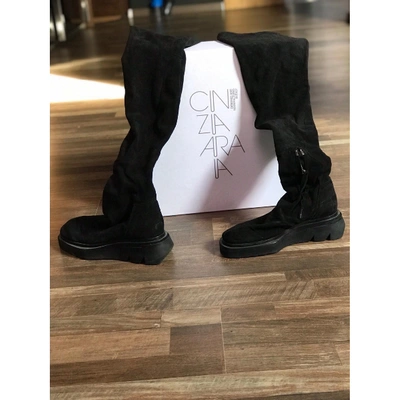 Pre-owned Cinzia Araia Boots In Black