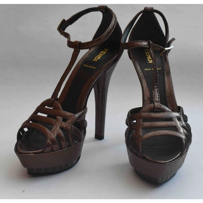 Pre-owned Fendi Leather Sandals