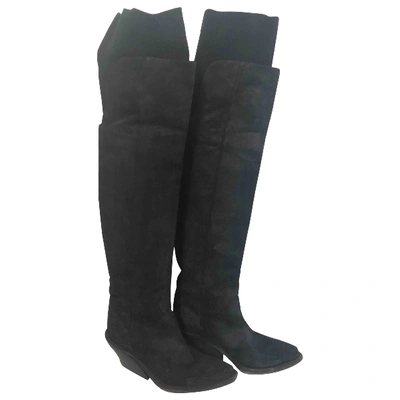 Pre-owned Givenchy Boots In Black