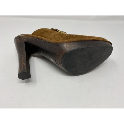 Pre-owned Gucci Camel Suede Mules & Clogs
