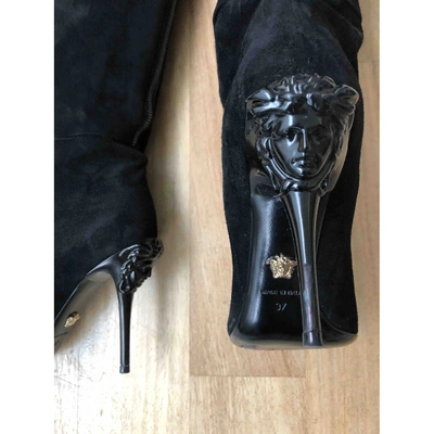 Pre-owned Versace Boots In Black