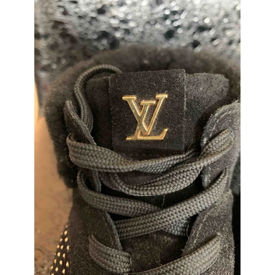 Pre-owned Louis Vuitton Trainers In Black