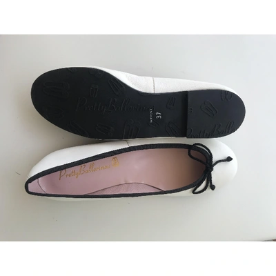 Pre-owned Pretty Ballerinas White Leather Ballet Flats