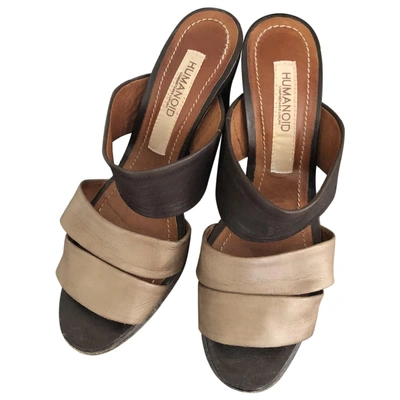 Pre-owned Humanoid Camel Leather Sandals