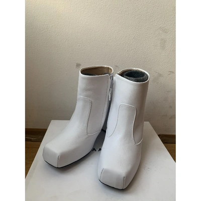 Pre-owned Aalto Leather Ankle Boots In White