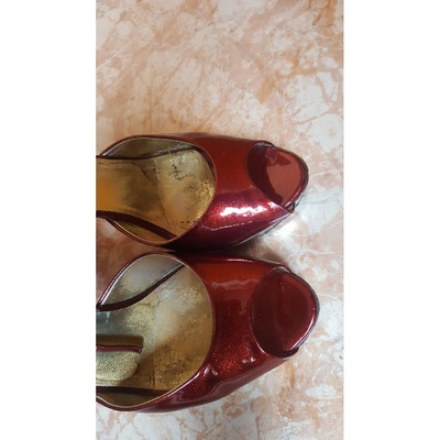 Pre-owned Gucci Patent Leather Sandals In Red