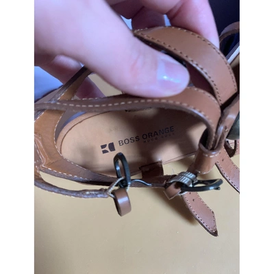Pre-owned Hugo Boss Brown Leather Sandals