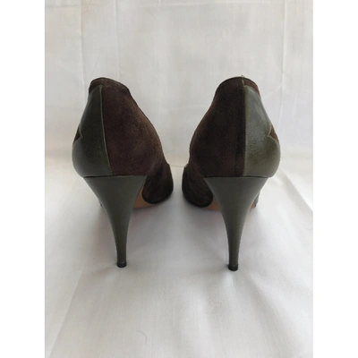 Pre-owned Gina Leather Heels In Brown