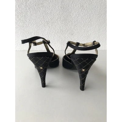 Pre-owned Chanel Cloth Heels In Black