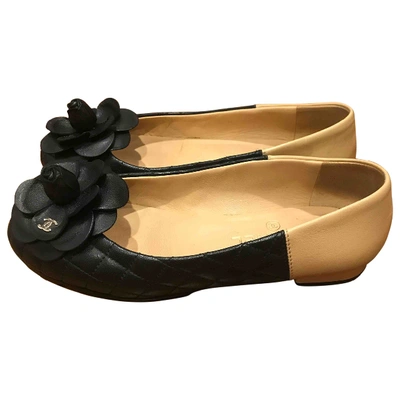 Pre-owned Chanel Leather Ballet Flats In Black