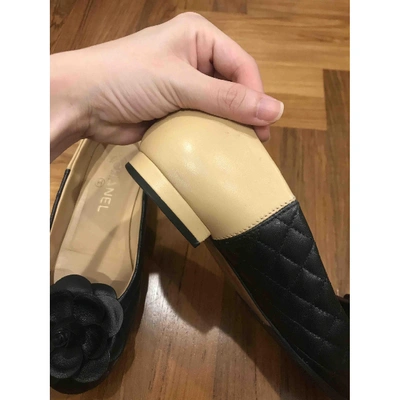 Pre-owned Chanel Leather Ballet Flats In Black