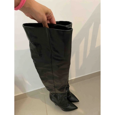 Pre-owned Saint Laurent Niki Leather Boots In Black