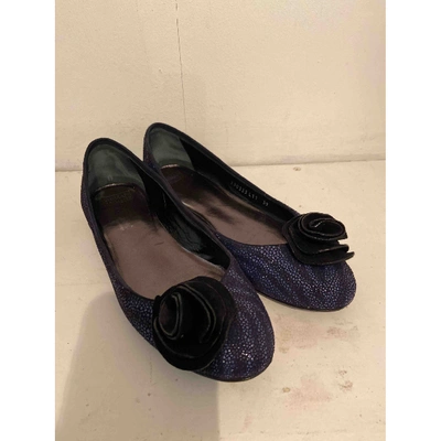 Pre-owned Armani Collezioni Leather Flats In Navy