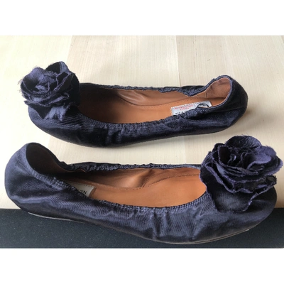 Pre-owned Lanvin Cloth Ballet Flats In Purple