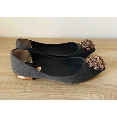 Pre-owned Ted Baker Cloth Ballet Flats In Grey