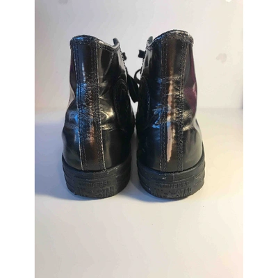 Pre-owned Converse Patent Leather Trainers In Black