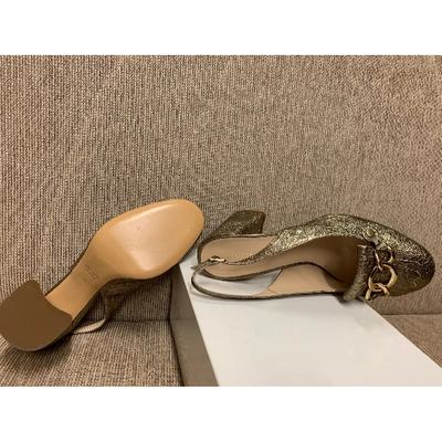 Pre-owned Aquilano Rimondi Leather Heels In Gold