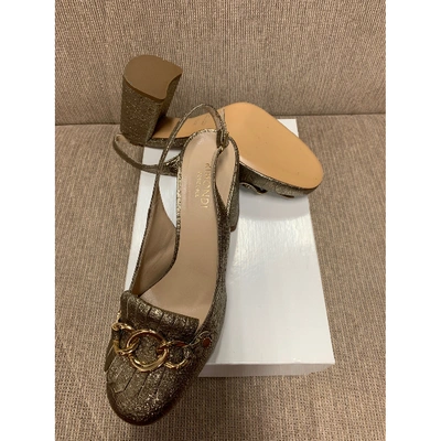 Pre-owned Aquilano Rimondi Leather Heels In Gold