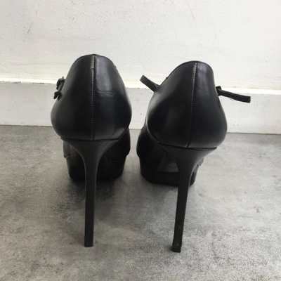 Pre-owned Saint Laurent Janis Leather Heels In Black