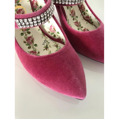 Pre-owned Gucci Sylvie Pink Velvet Heels