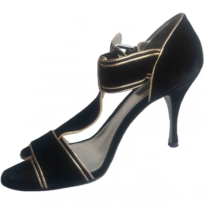 Pre-owned Dolce & Gabbana Velvet Heels In Black