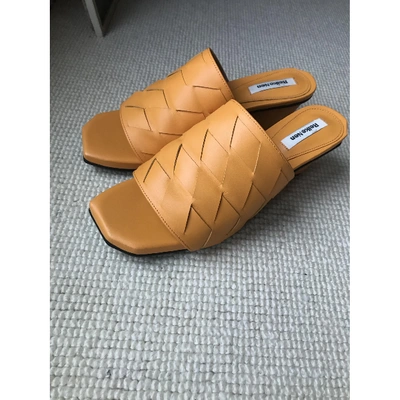 Pre-owned Reike Nen Yellow Leather Sandals
