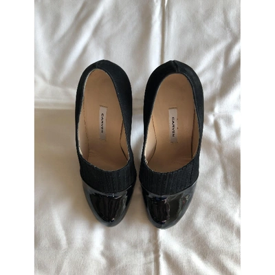 Pre-owned Carven Leather Heels In Black