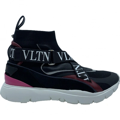 Pre-owned Valentino Garavani Heroes Vltn Trainers In Black