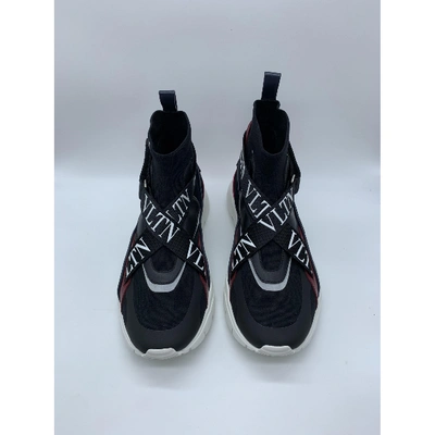 Pre-owned Valentino Garavani Heroes Vltn Trainers In Black