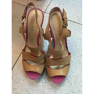 Pre-owned Guess Beige Leather Sandals