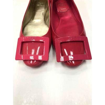 Pre-owned Roger Vivier Leather Flats In Pink