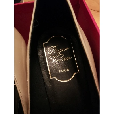 Pre-owned Roger Vivier Belle Vivier Grey Leather Heels