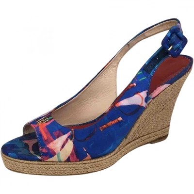 Pre-owned Carolina Herrera Sandals In Blue