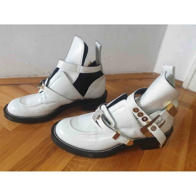 Pre-owned Balenciaga Ceinture White Leather Ankle Boots