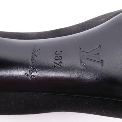 Pre-owned Louis Vuitton Velvet Heels In Black