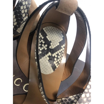 Pre-owned Gucci Leather Sandals In Camel
