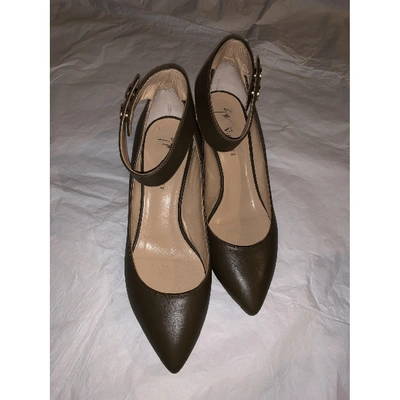 Pre-owned Vionnet Leather Heels In Green
