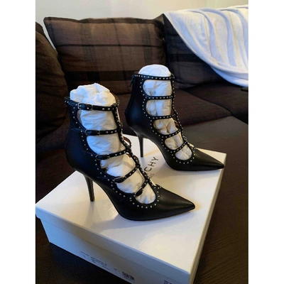 Pre-owned Givenchy Leather Heels In Black