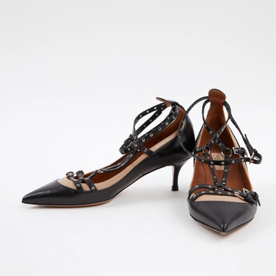 Pre-owned Valentino Garavani Leather Heels In Black