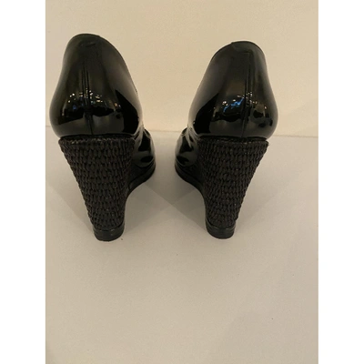 Pre-owned Saint Laurent Patent Leather Heels In Black