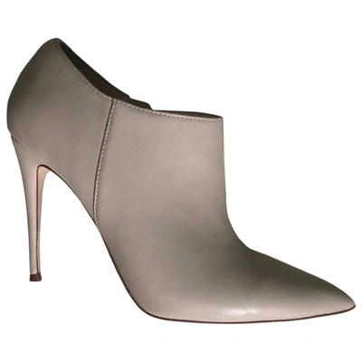 Pre-owned Kurt Geiger Leather Ankle Boots In Ecru