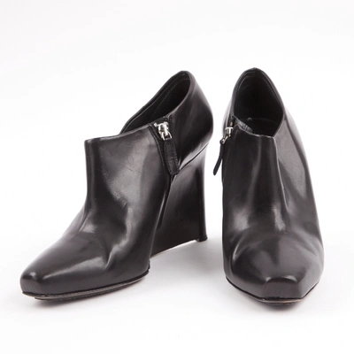 Pre-owned Calvin Klein Leather Heels In Black