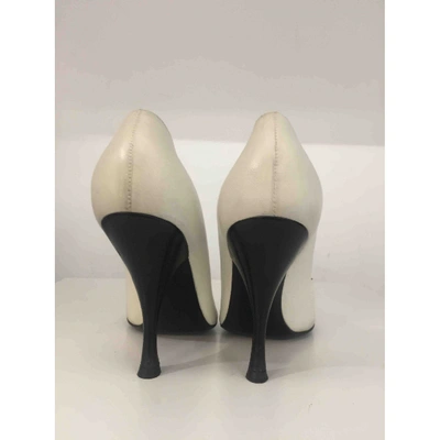 Pre-owned Saint Laurent Leather Heels In White