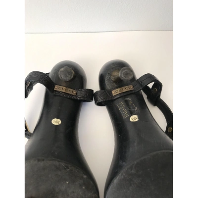 Pre-owned Gucci Black Crocodile Sandals